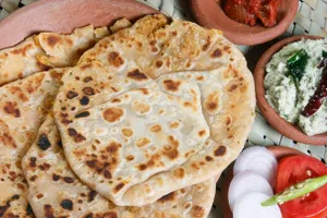 Aloo Paratha Plate