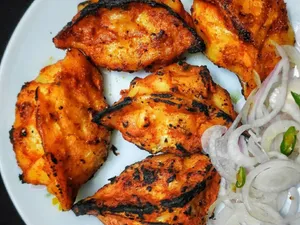 Paneer Tandoori Momos
