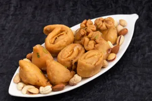 Laung Lata