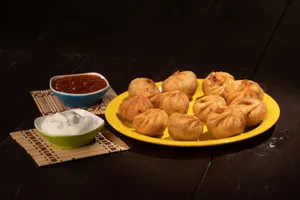 Paneer Fry Momos - half