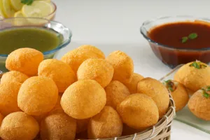 Sooji Golgappe