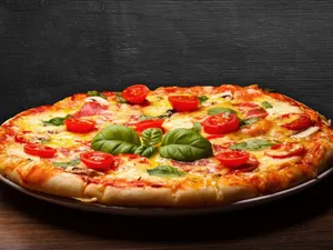 Country Feast Pizza