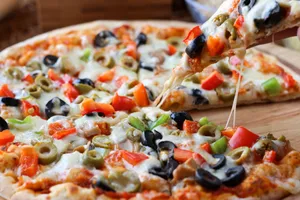 Onion and Capsicum Pizza
