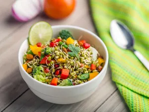 (Full) Sprouts Chaat
