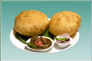 Chole Paneer Bhature