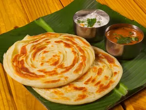 Thali - Tandoori Laccha Paratha