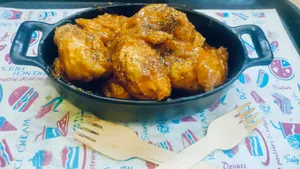 Gravy Chicken Momos