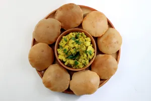 Plain Poori Sabzi