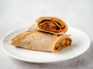 Atta Paneer Single Egg roll